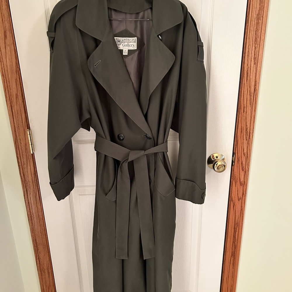 Gallery Trenchcoat- Size 12